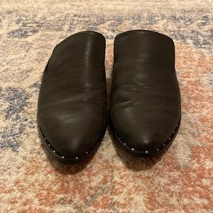 Black mules✨